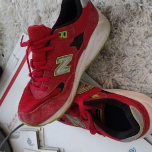 Boys tennis shoes